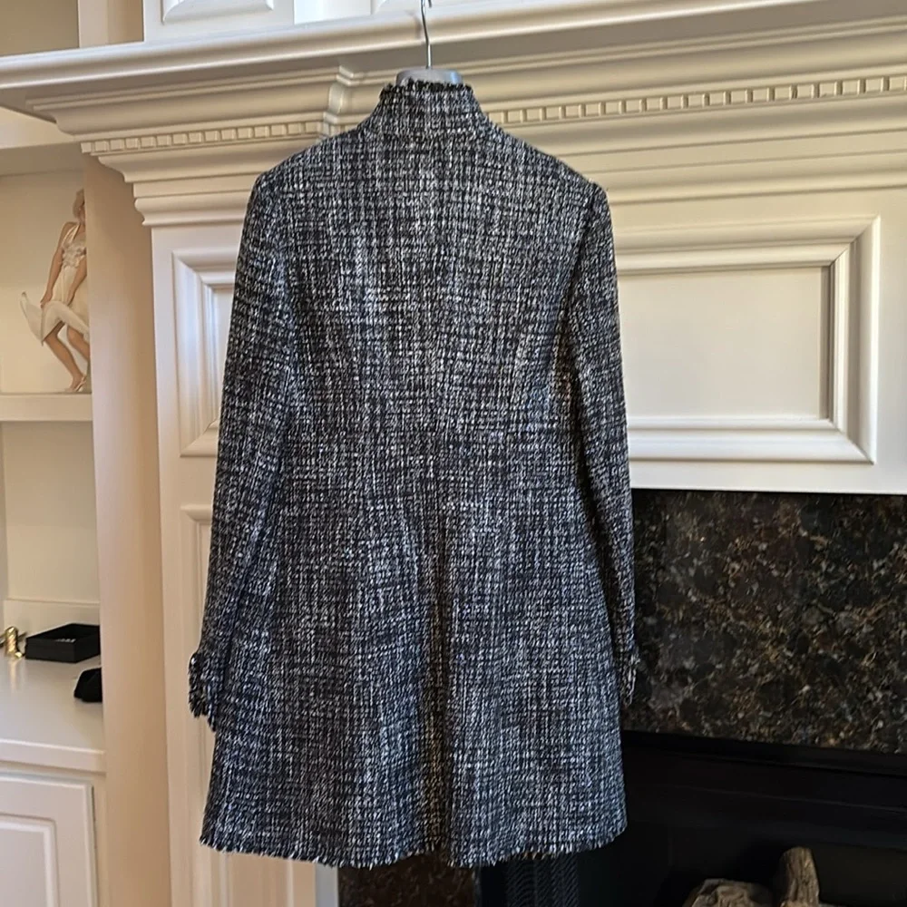 White House Black Market tweed midi boucle fringe trim black jacket coat sz.0